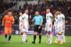 泰山队6比0横扫河南，国安球迷热情高涨期待复仇之战