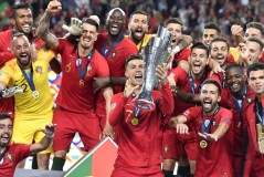 曼联伤病潮来袭：达洛特因肌肉不适退出国家队，曼市德比前景堪忧